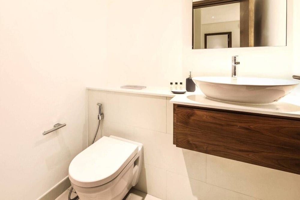 Дубай: Luxurious Getaway Right Across City Walk Mall