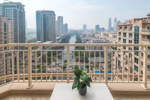Relaxing, Chic Apartment in The Views — фото 1