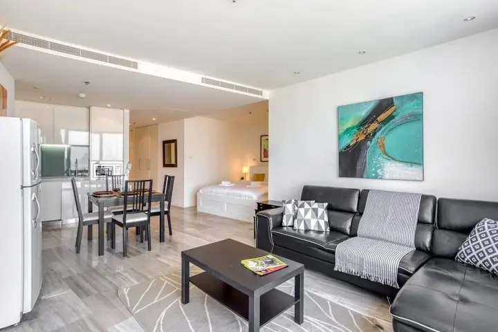 Дубай: Comfy Studio In D1 Tower With Views Of The Creek