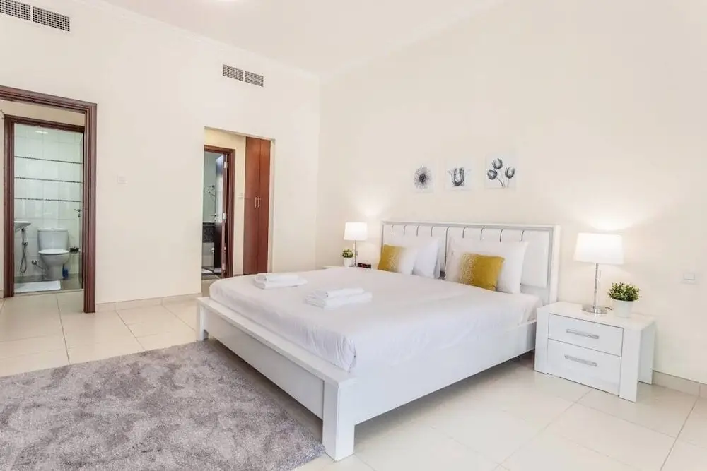 Canal Views Spacious Apartment In Business Bay — фото 1