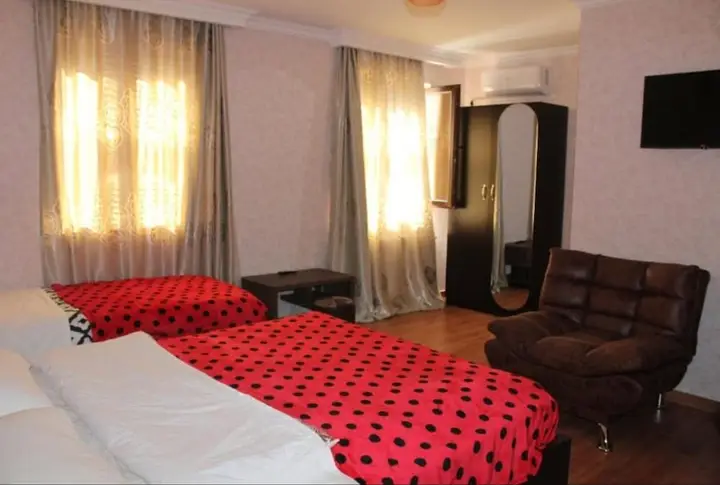 Тбилиси: Elegant 2 Hotel