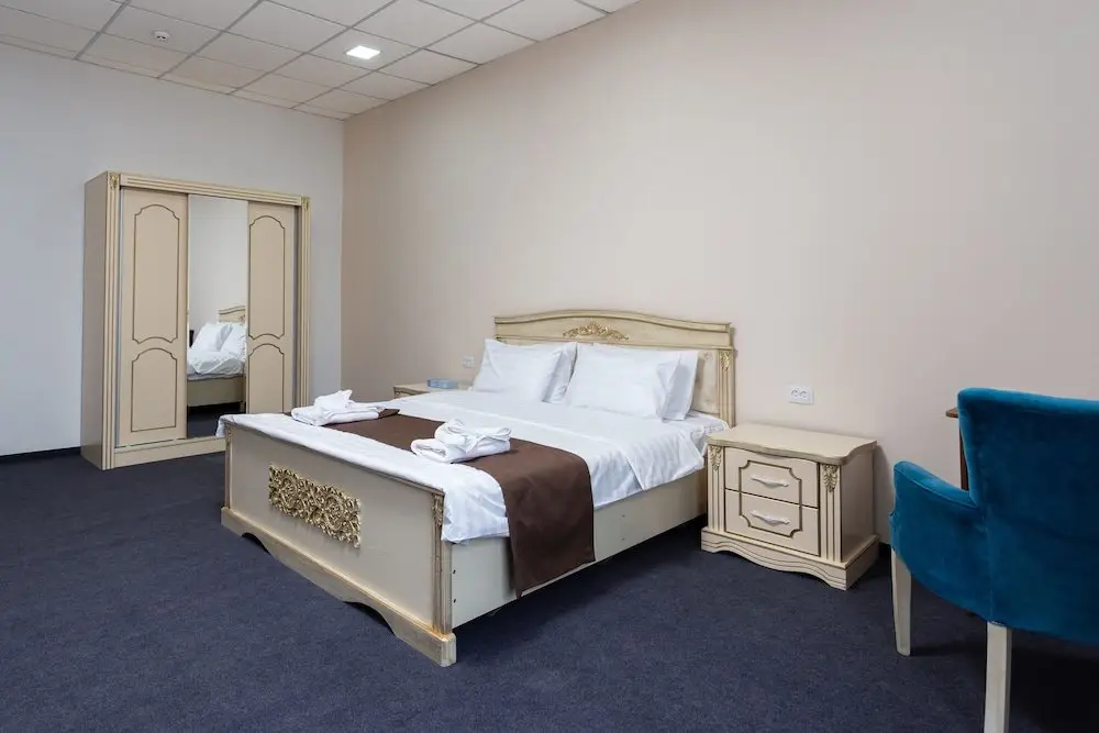 Ташкент: Triangle Hotel