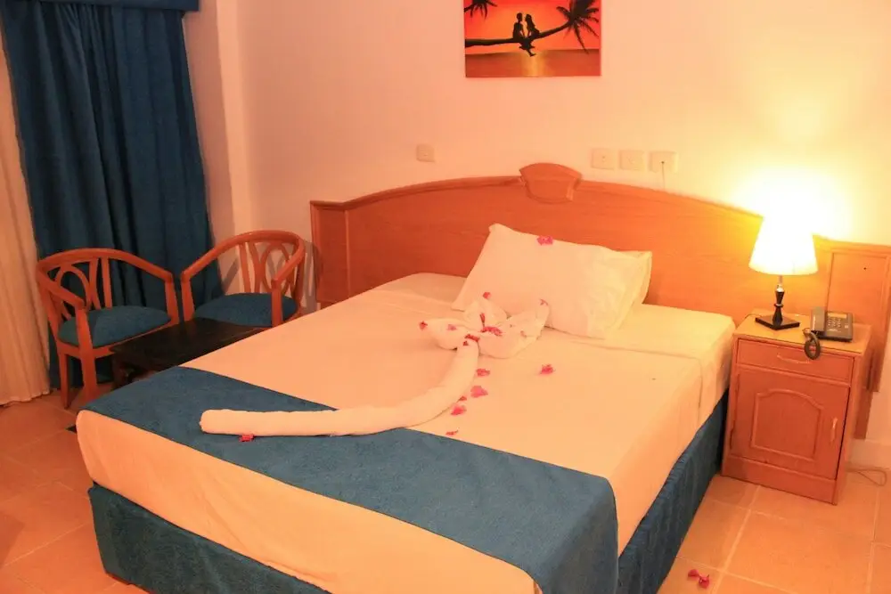 Каир: 100 Night per year at Grand Blue Hotels