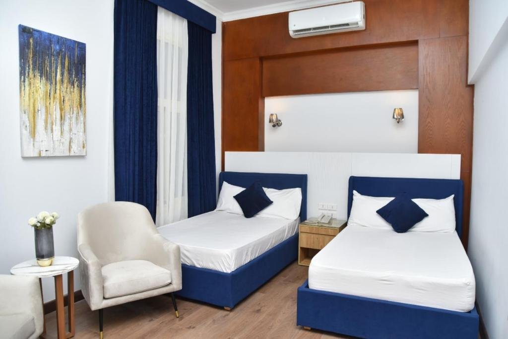 Каир: Loaloa Nile Maadi Hotel