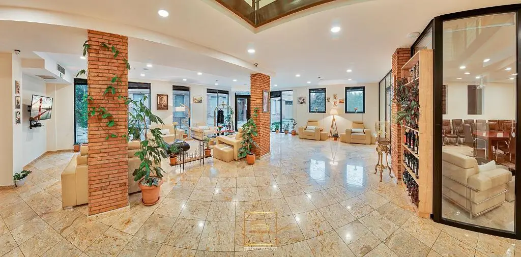 Тбилиси: Bridge Boutique Hotel