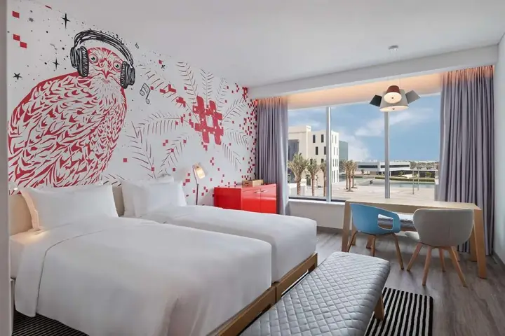 Дубай: Radisson Red Dubai Silicon Oasis