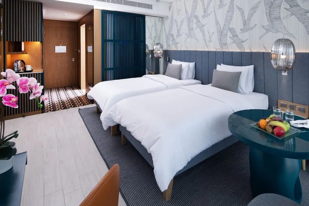 Дубай: C Central Resort the Palm