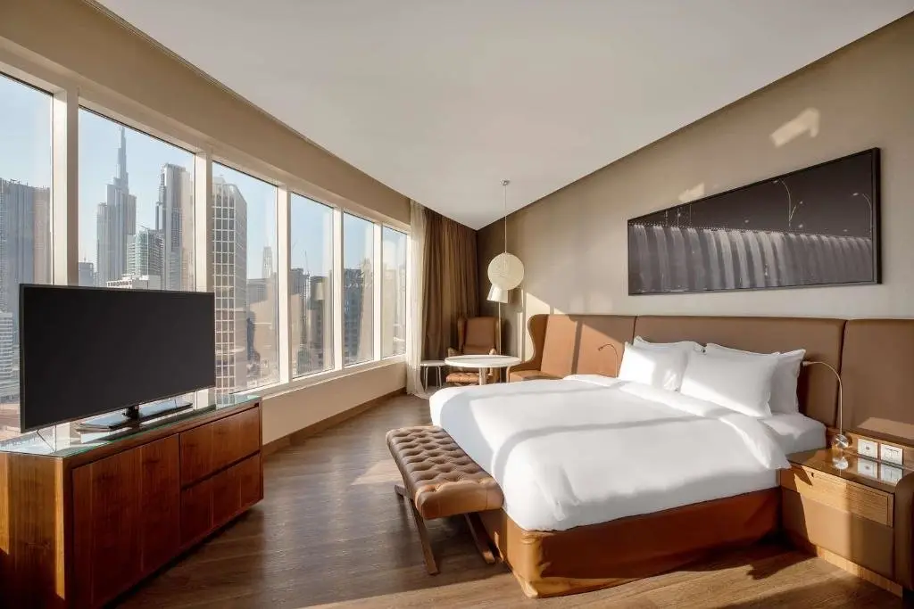 Дубай: Отель Radisson Blu Hotel, Dubai Canal View