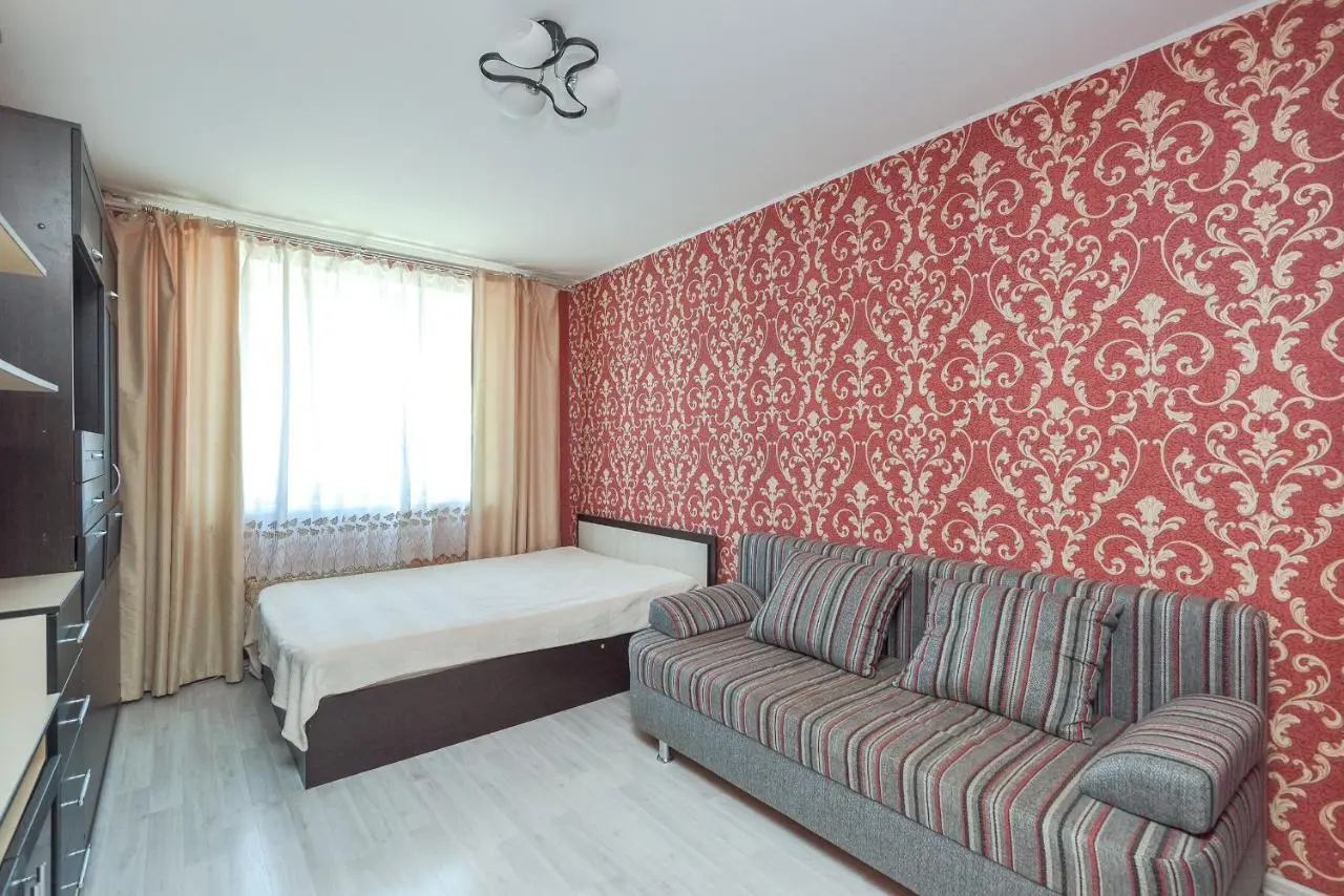 Казань: Apartment on Chistopolskaya 12