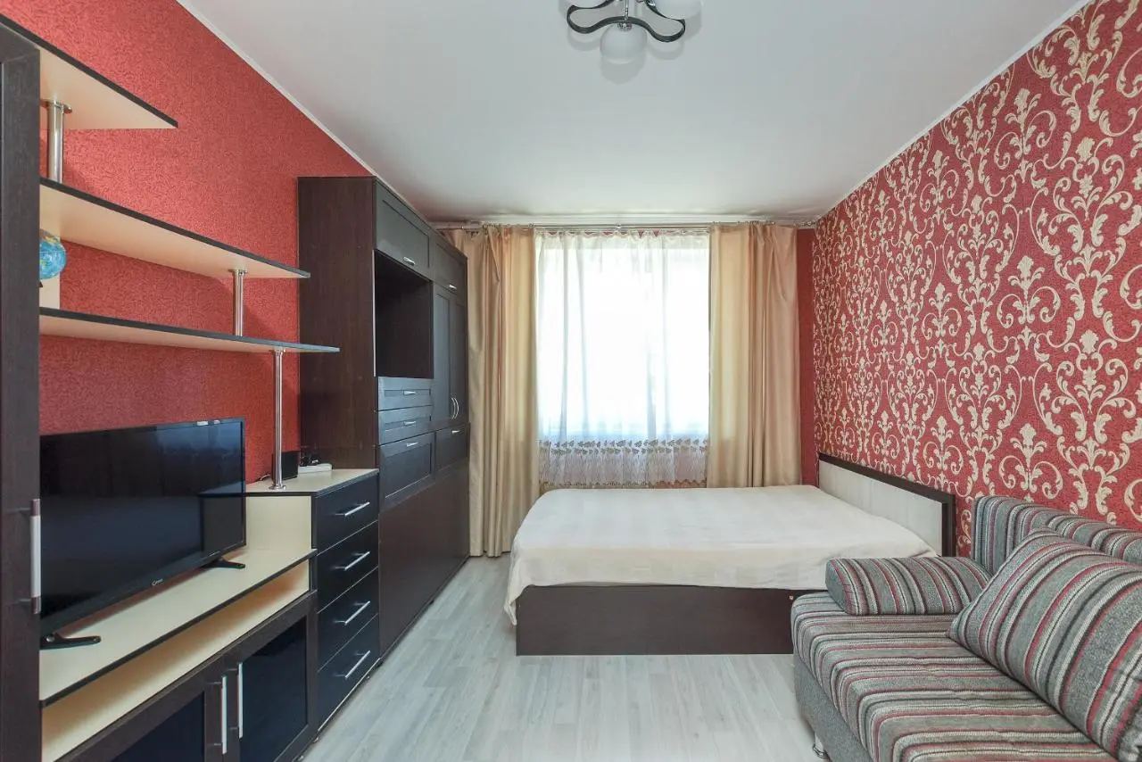 Казань: Apartment on Chistopolskaya 12