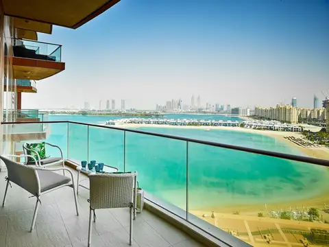 Dream Inn - Tiara Palm Residence 3BR Apartment — фото 1