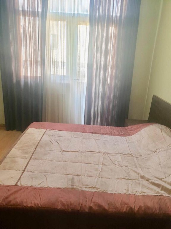 Тбилиси: The Apartament is Located 500 Meter From the Central Market