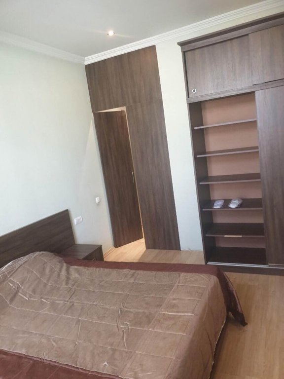 Тбилиси: The Apartament is Located 500 Meter From the Central Market