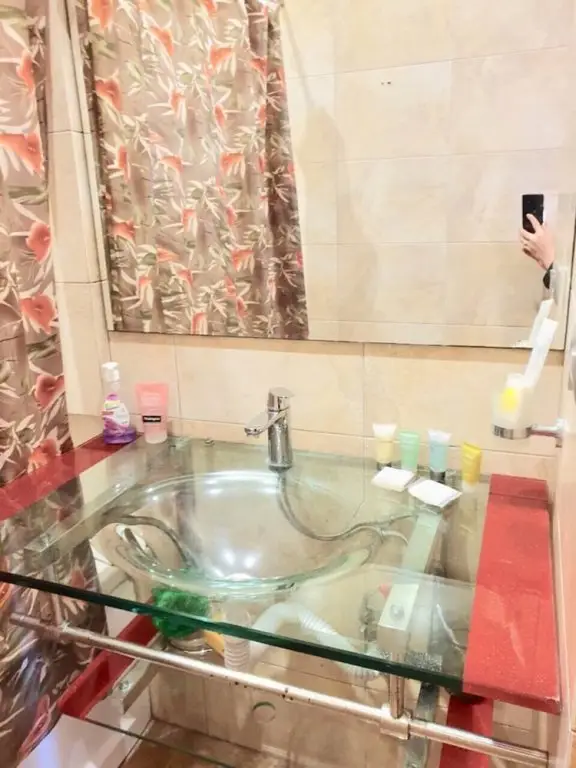 Тбилиси: The Apartament is Located 500 Meter From the Central Market