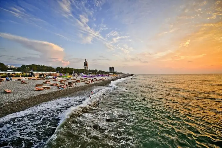 Батуми: When visiting Batumi this 2 bedroom apartment is a great choice