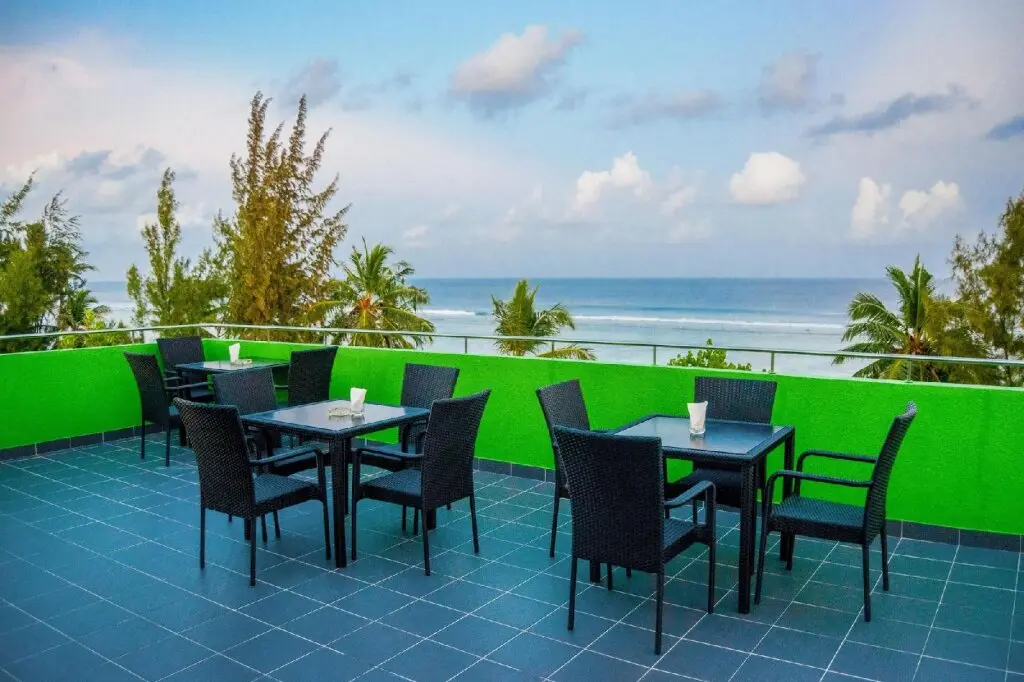 Северный атолл Мале: City Beach Hotel