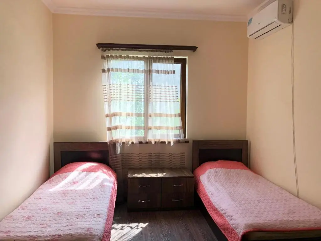 Агарак: Haer B&B
