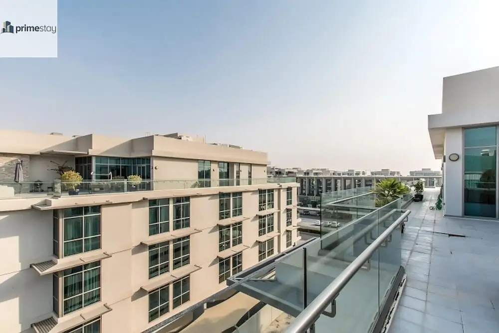 Дубай: Al Meydan - The Polo Residence 402