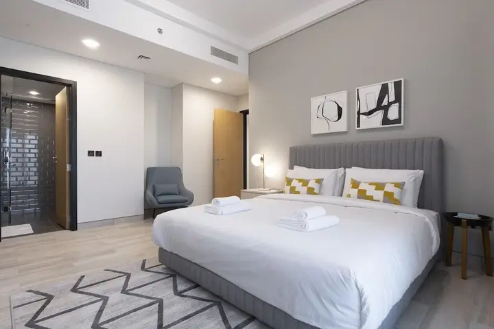 Дубай: Ideal Flat City View Premium Facilities 4927
