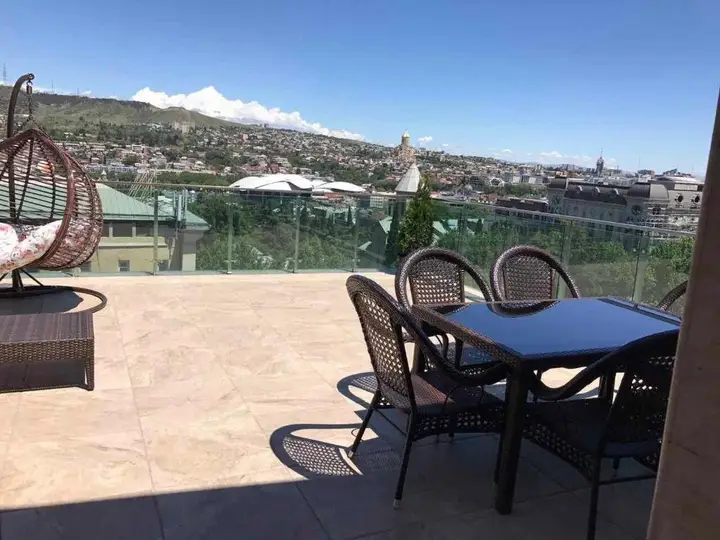 Тбилиси: Lesya Apartment with Terrace