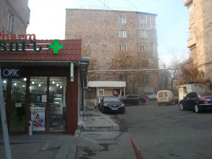 Ереван: Apartments Azatutyan Avenue 19