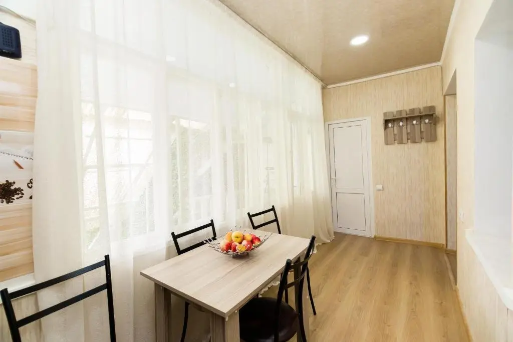 Тбилиси: Apartment in Cozy Little Yard