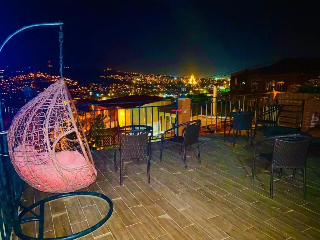 Тбилиси: 9 Borbalo Street Apartment with terrace