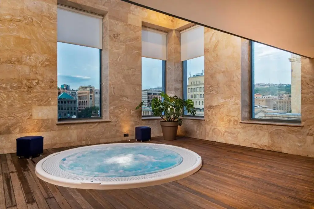 Ереван: Отель Holiday Inn Yerevan Republic Square, an IHG Hotel