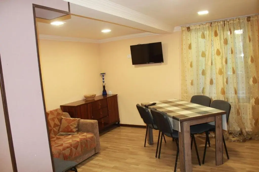 Боржоми: Apartment Cool house