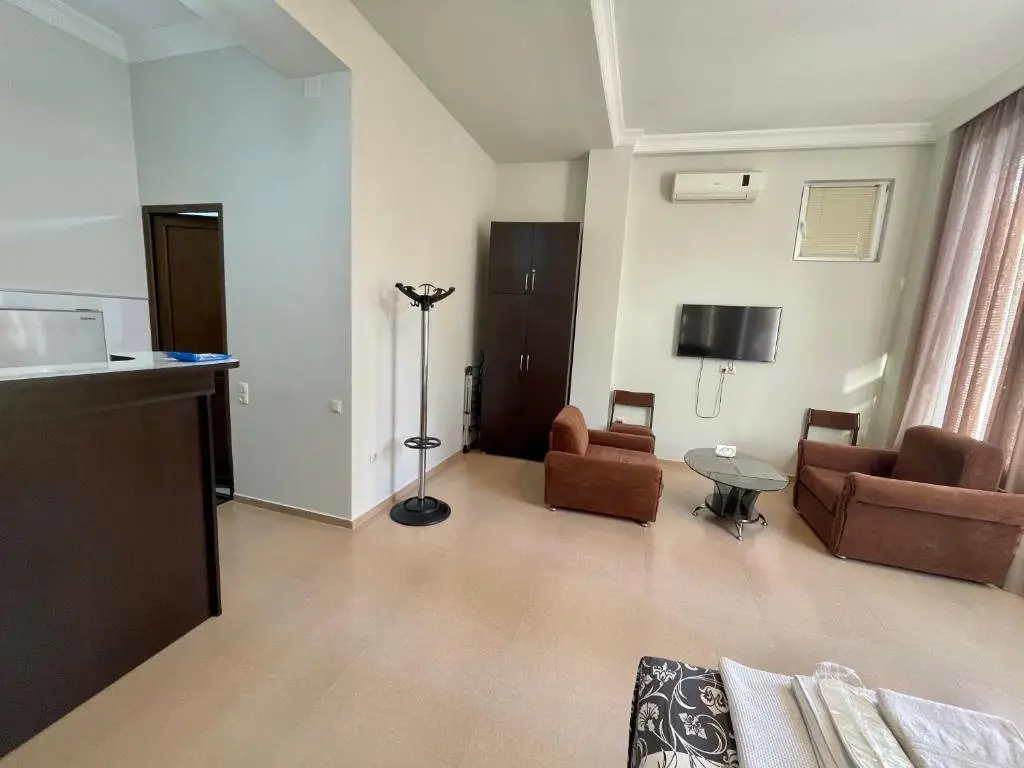 Батуми: Keti 's Apartment in Batumi