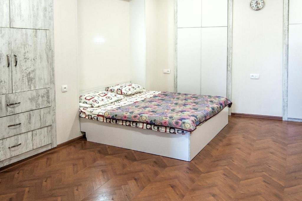 Тбилиси: White Apartment Old Tbilisi