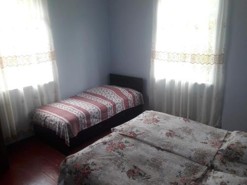Батуми: Joni Guest House