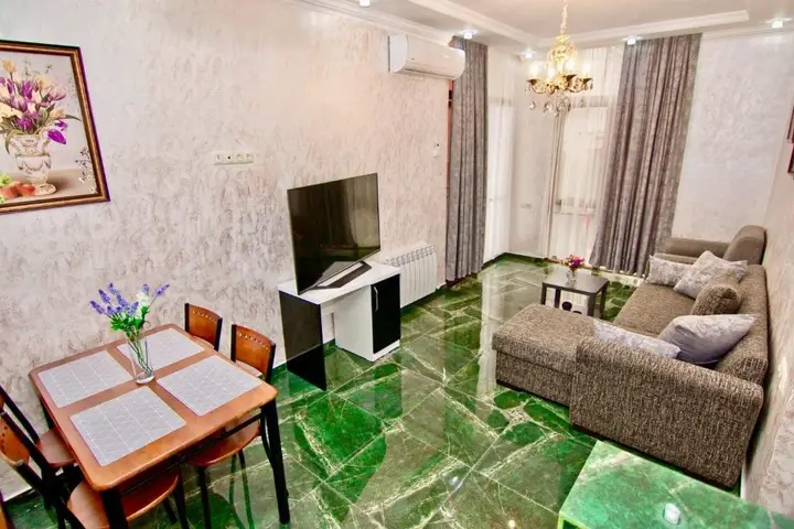Батуми: Ekaterine's Apartments