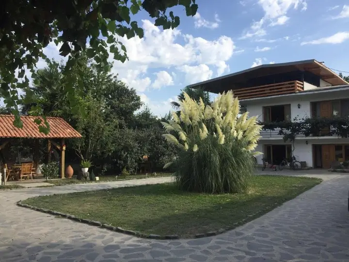 Кварели: Isev Kvareli