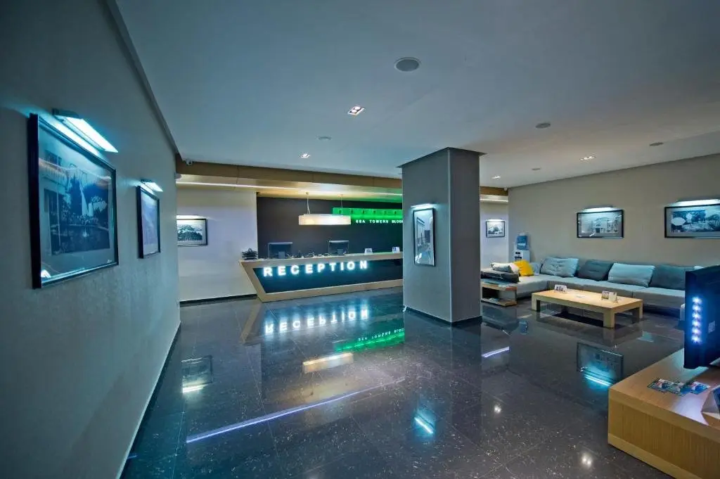 Батуми: ORBI Sea Towers Studio