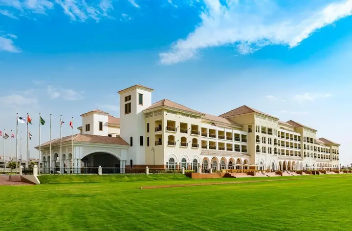 Дубай: Al Habtoor Polo Resort LLC