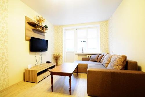 Минск: Aparton Nezavisimosti Prospekt 52/2