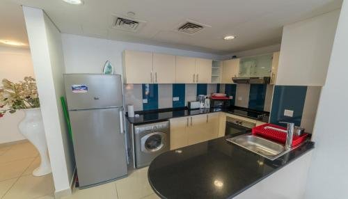 Дубай: Two Bedroom Apartment - Ocean Heights luxury