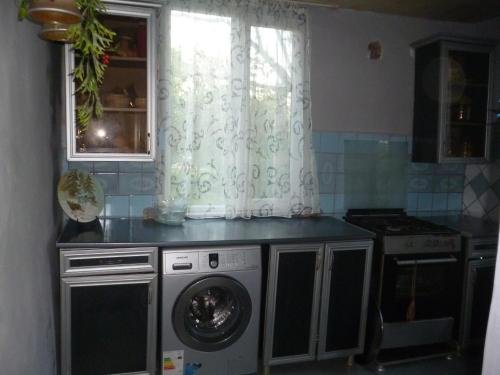 Батуми: Guest House Elena