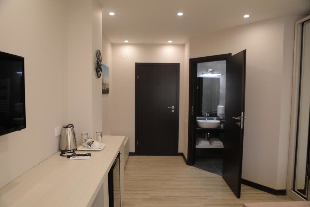 Ереван: 4Room Hotel