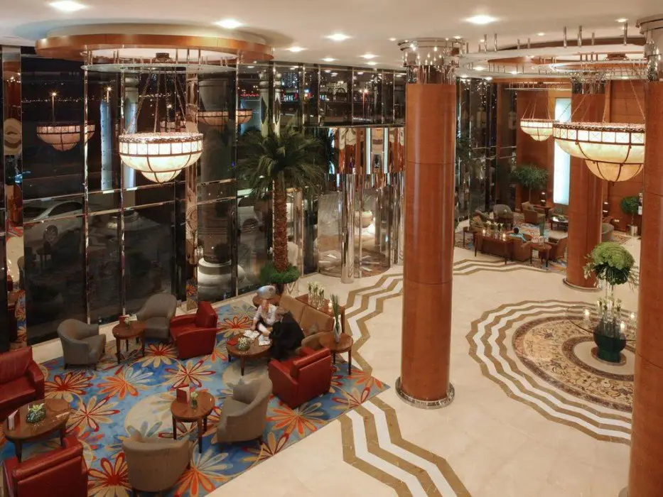 Дубай: Roda Al Murooj Residences