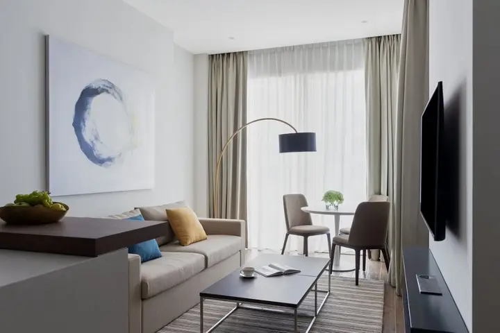 Дубай: Jumeirah Living Marina Gate