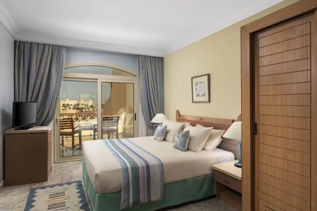 Хургада: Royal Lagoons Resort & Aqua Park Families and Couples ONLY