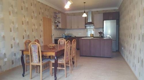 Кутаиси: Apartment on Dumbadze 70