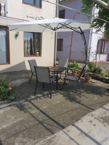 Кобулети: 154 Agmashenebeli Guest House