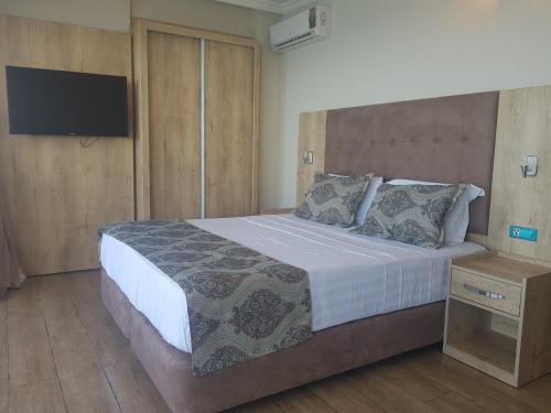 Батуми: ASHTAL beach HOTEL 17\09