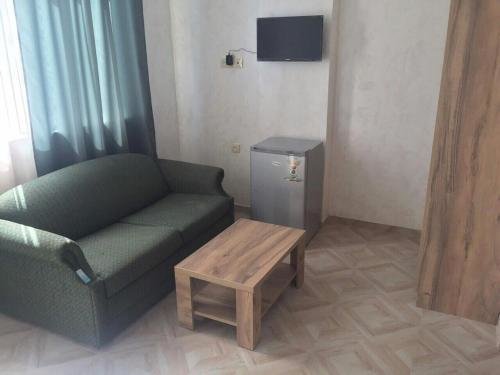 Батуми: Angisa Guest House 68A