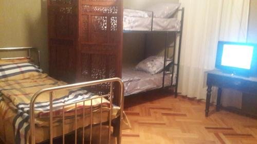 Тбилиси: 9/12 Z. Veshapuri Guest House