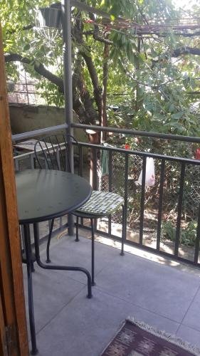 Тбилиси: 9/12 Z. Veshapuri Guest House