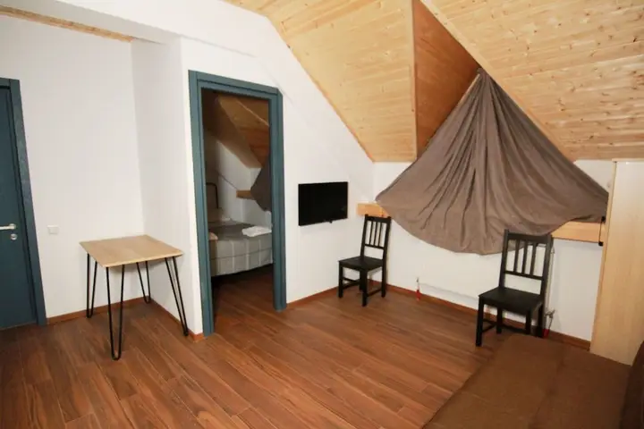 Бакуриани: Hotel Mgzavrebi 11 Th.